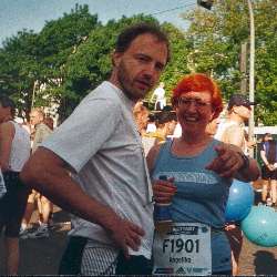 Helmut Hardy und Angelika Roedder am Start